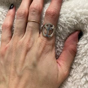 Vintage sterling silver peace sign ring size 6
